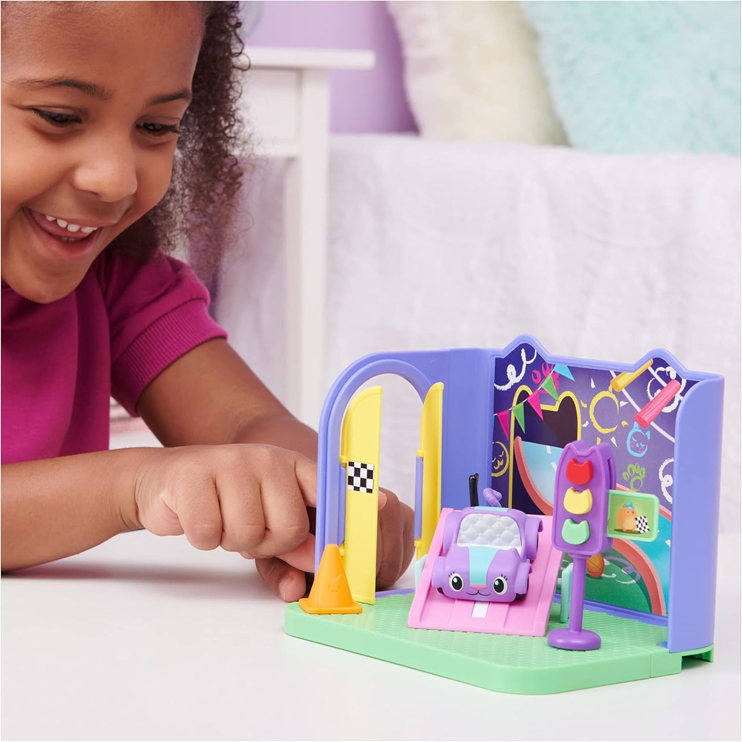 Deluxe Spielzimmer-Set mit Carlita Auto und Zubehör, Mehrfarbig