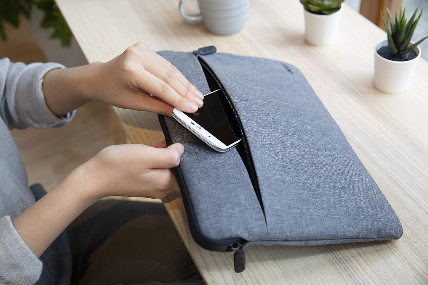 Laptophülle, 11,6 Zoll Protective Sleeve hellgrau