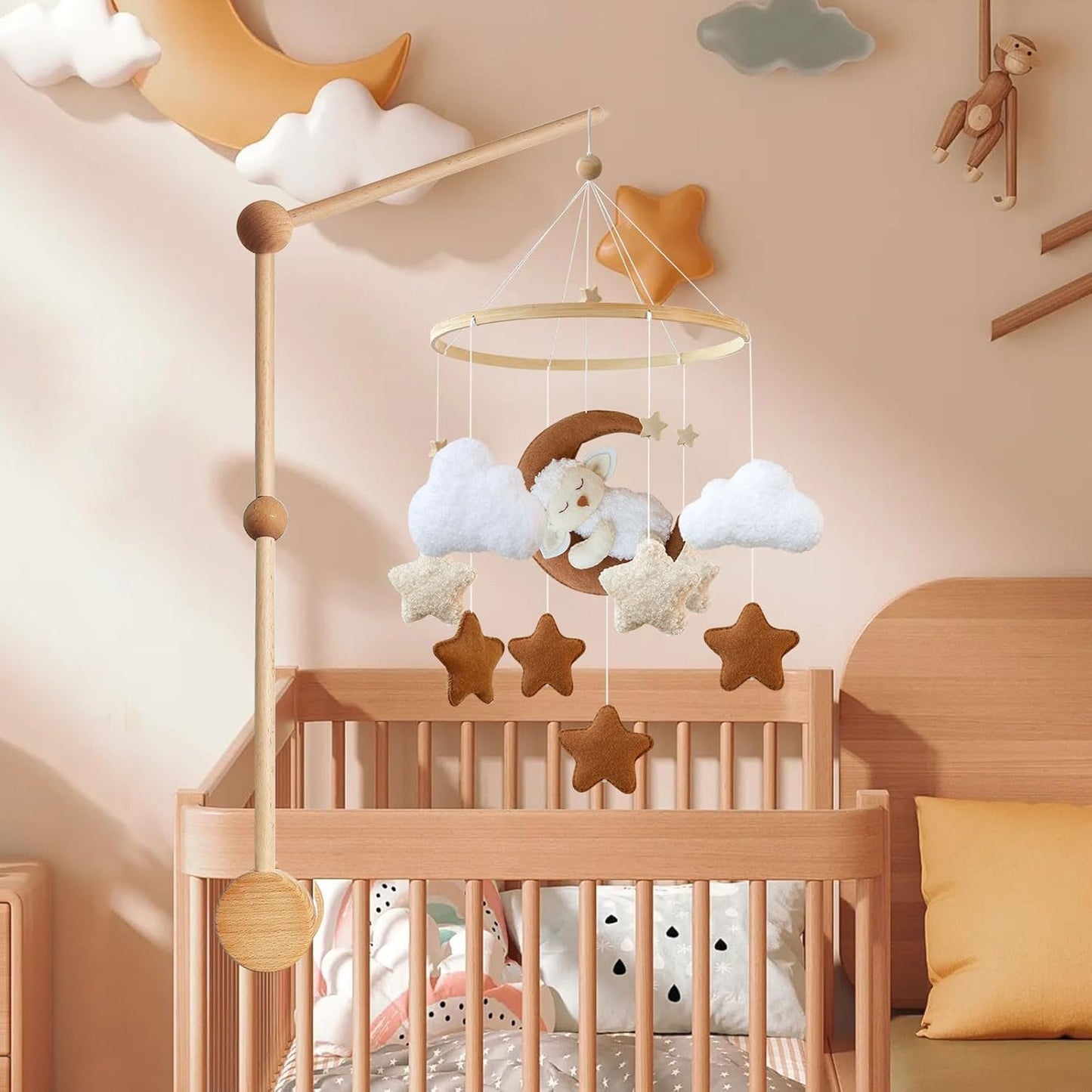 Mobil-Windspiel Schlafen auf dem Mond, Beige