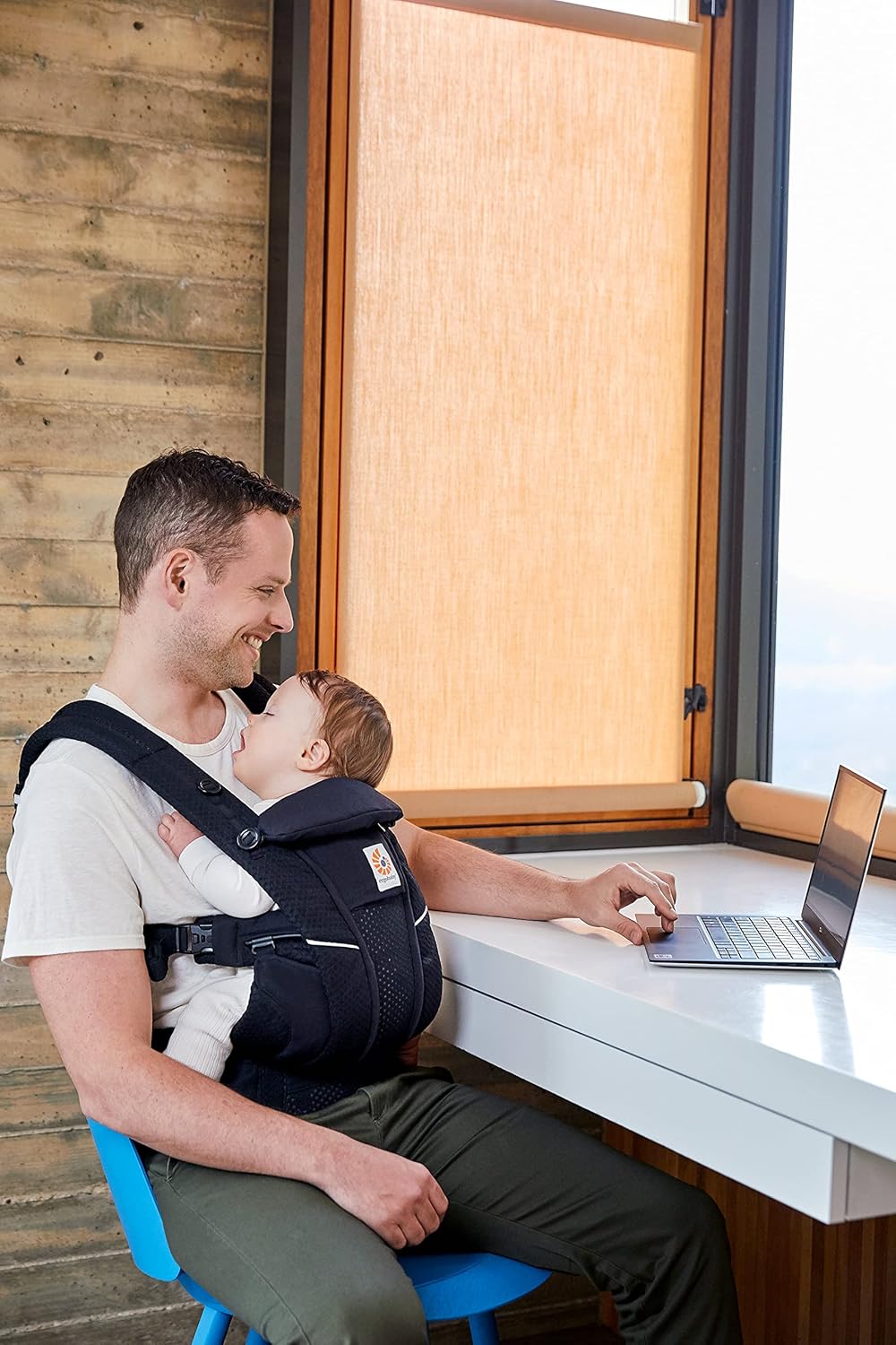 Ergonomische Babytrage für Neugeborene (bis 20kg), Omni Breeze Onyx Black