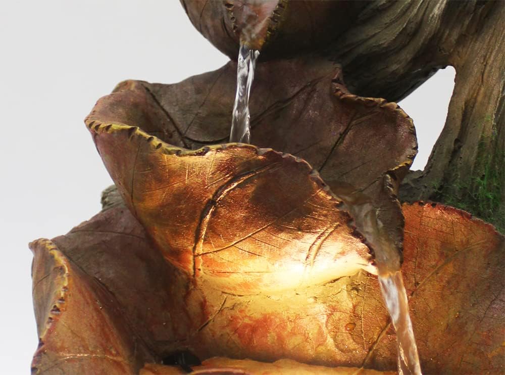 Springbrunnen mit Beleuchtung und Kaskaden-Wasserspiel