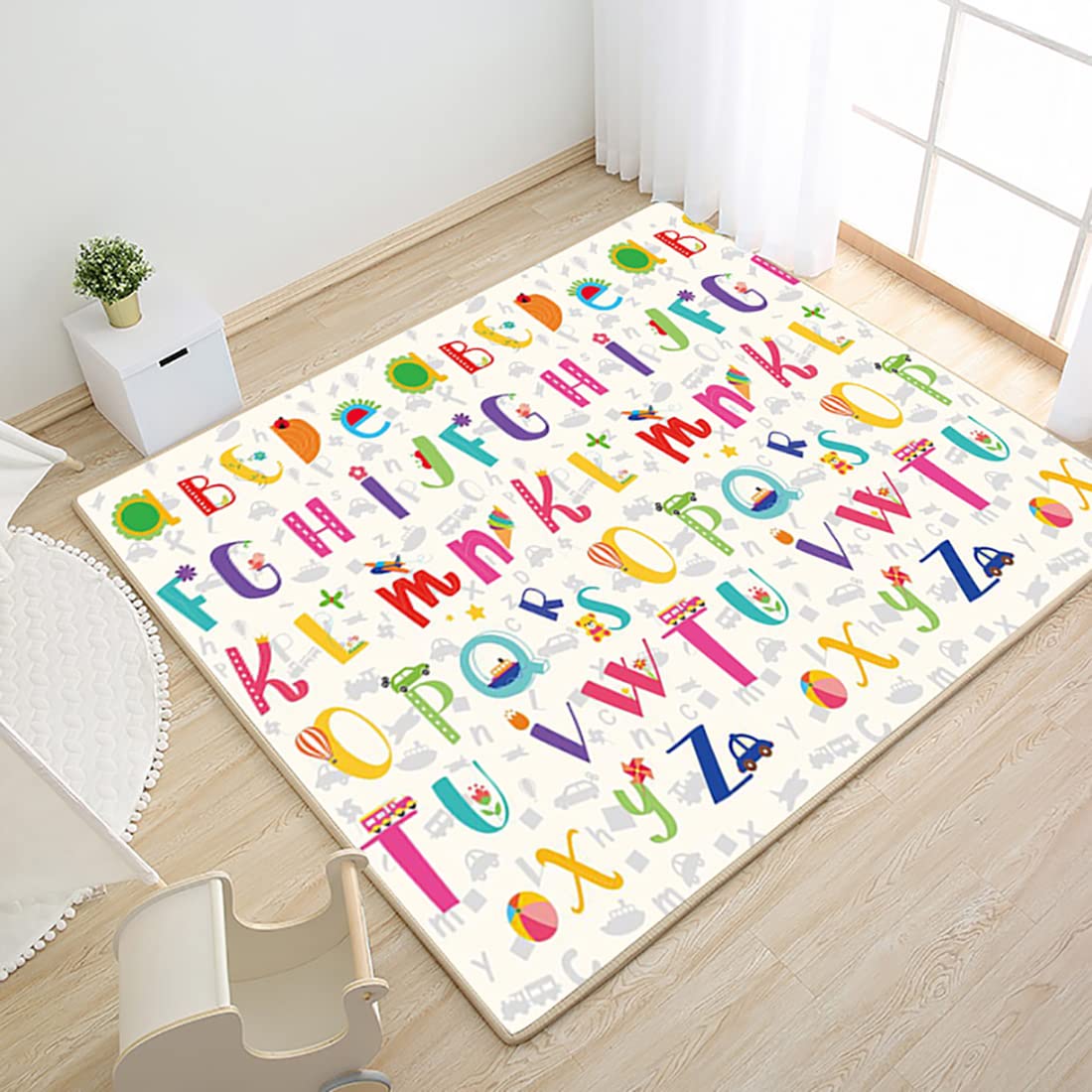 Faltbare Babyspielmatte, 150 x 180 cm Buchstaben + Tiere