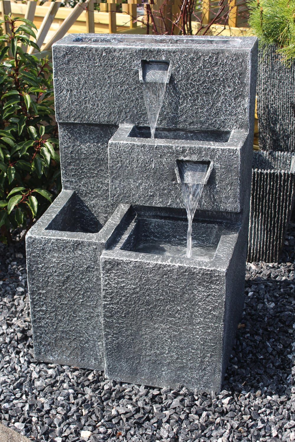 Gartenbrunnen Grada mit LED-Beleuchtung