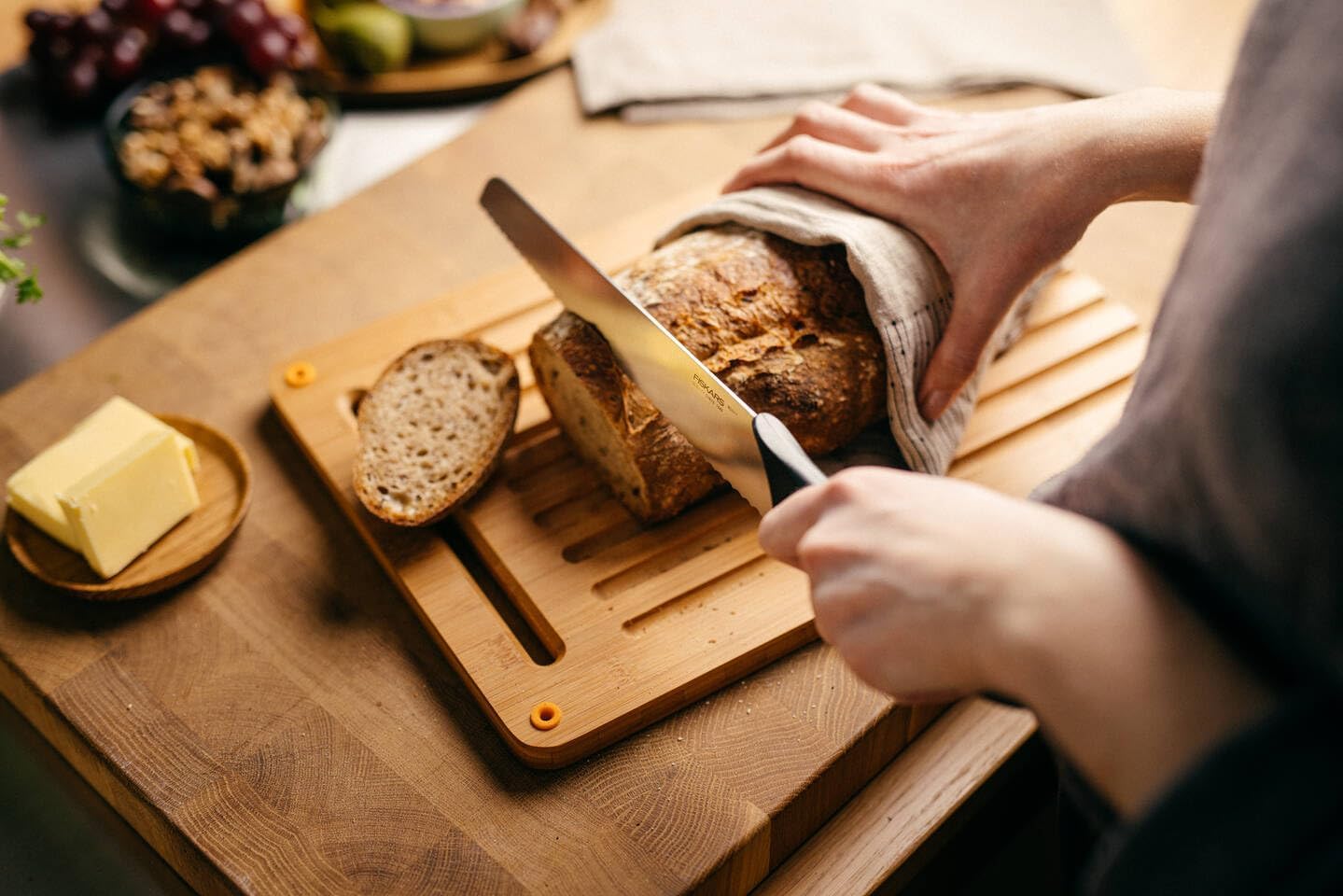 Brotmesser mit Wellenschliff