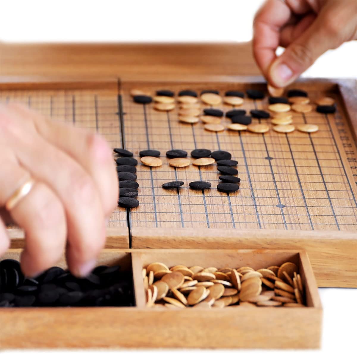 Go - Strategisches Brettspiel aus Holz