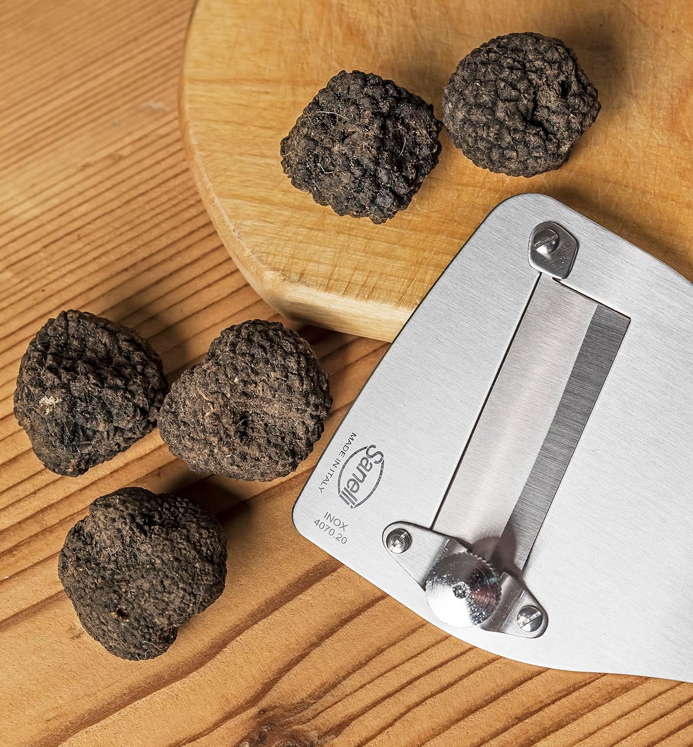 Trüffelschneider mit Holzgriff & Schneidregler
