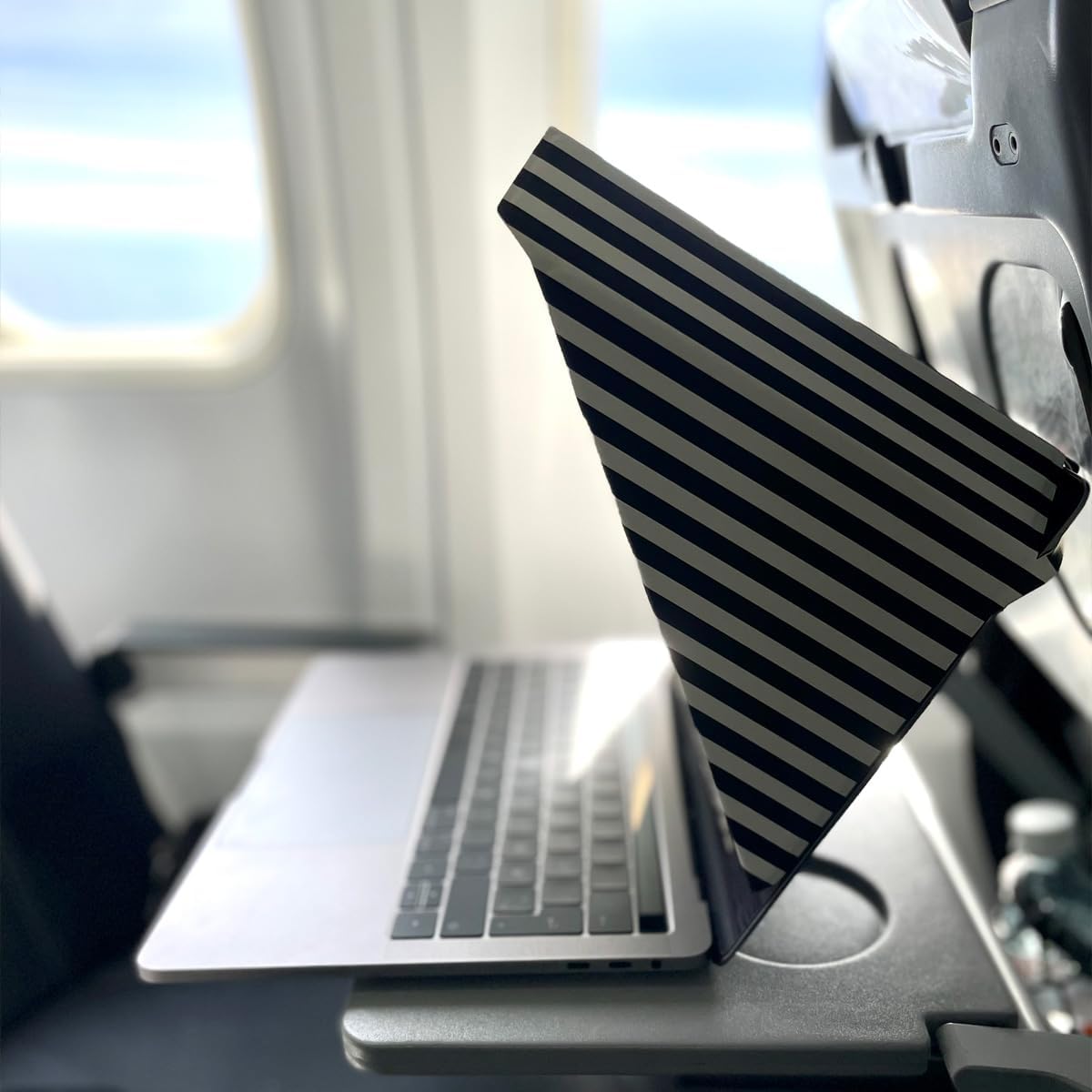 4 in 1 Laptop-Sonnenschutz, Gestreift 12"-14"