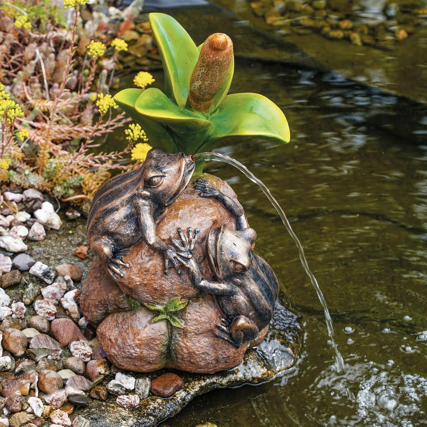 Solar Wasserspeier Komplettset Froschpaar auf Steinen