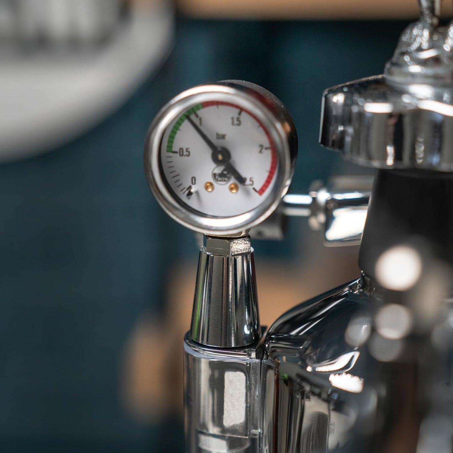 Hebel-Espressomaschine mit Manometer