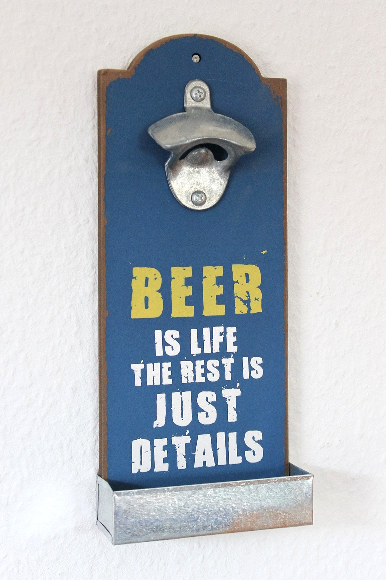 Wandflaschenöffner mit Kronkorkenbehälter, Blau Beer Is Life