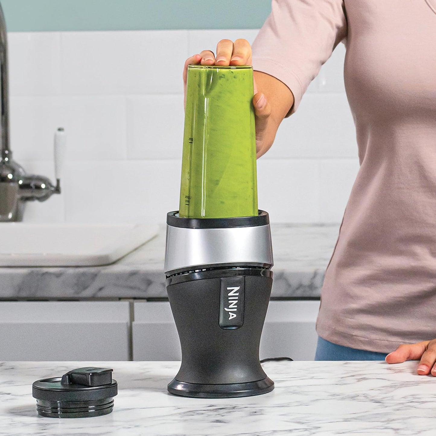 Smoothie Maker QB3001EUS mit 2 Bechern