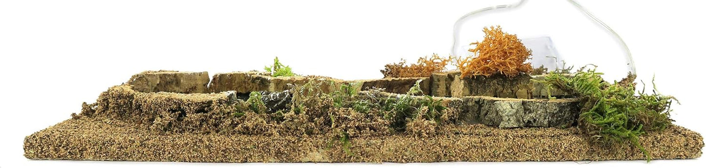 Teichmodell mit Sträuchern und Holzdekor