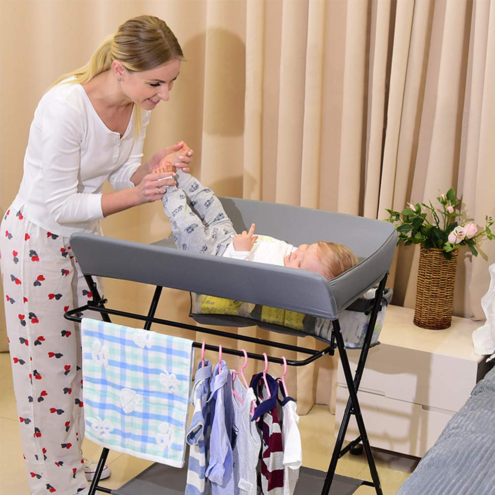 Mobiler Wickeltisch mit Auflage, Sicherheitsgurt und Ablagefächern
