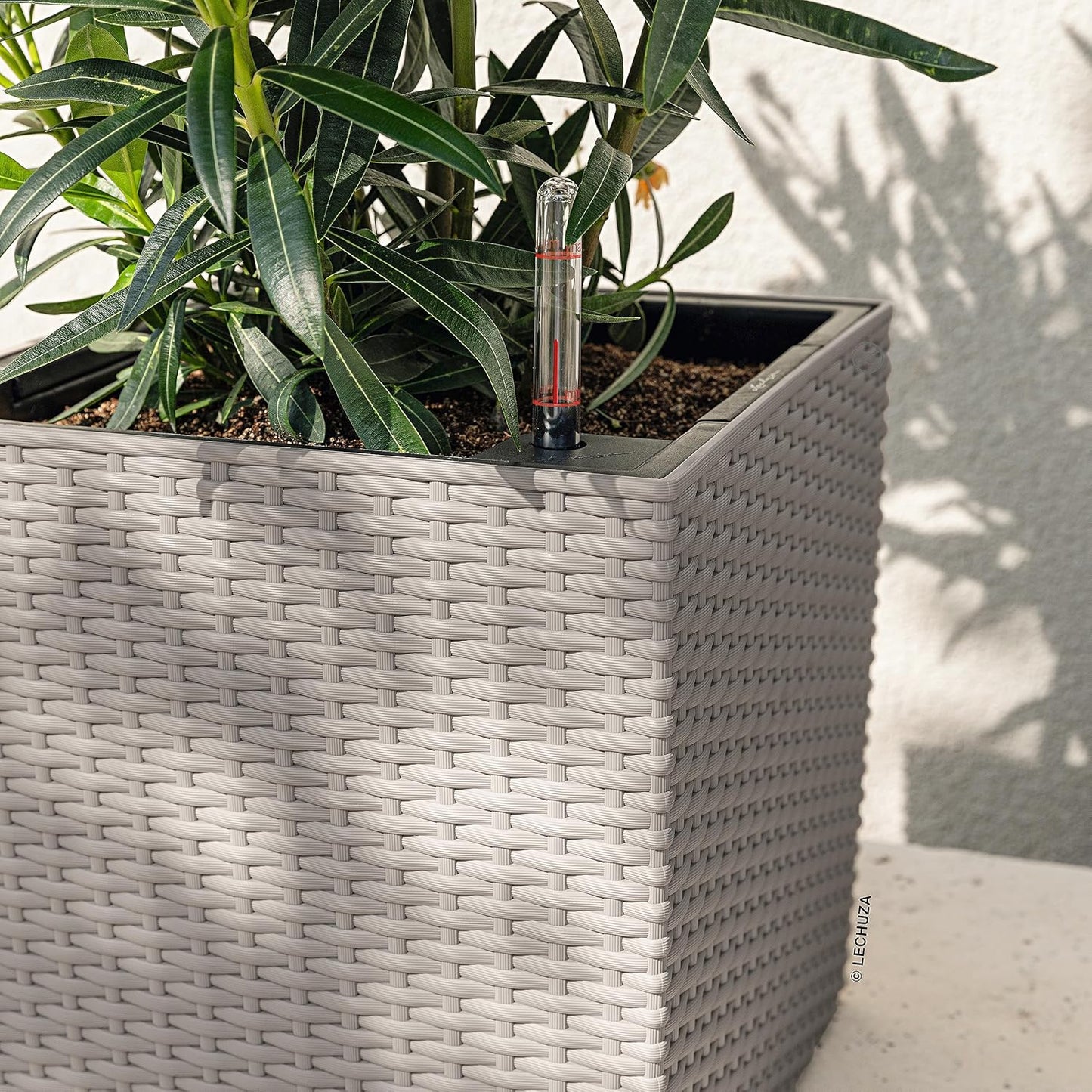 Cube Cottage Pflanzgefäss, Pflanzgefäss mit Erd-Bewässerungs-System 29.5 x 29.5 x 30 cm Sandbraun