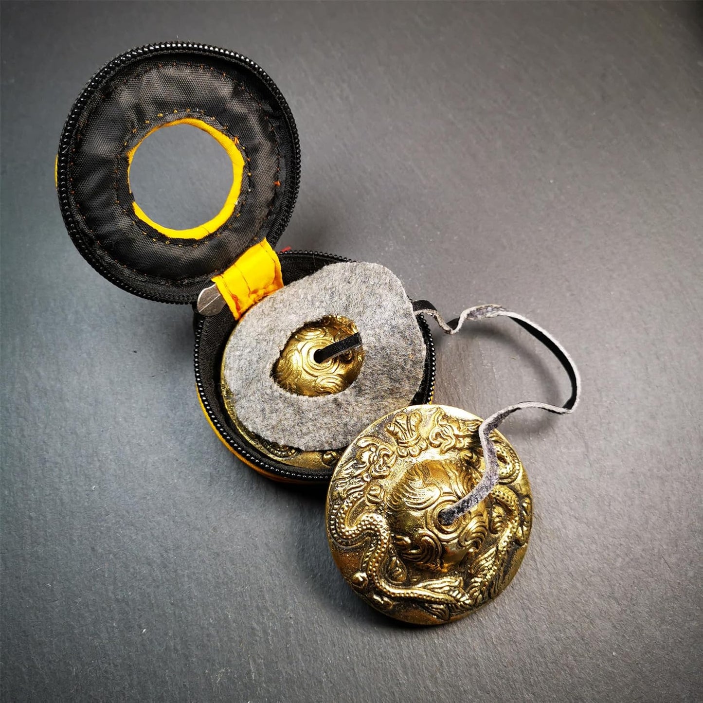 Tibetanische Fingerzimbeln für Meditation, Dragon(brass)