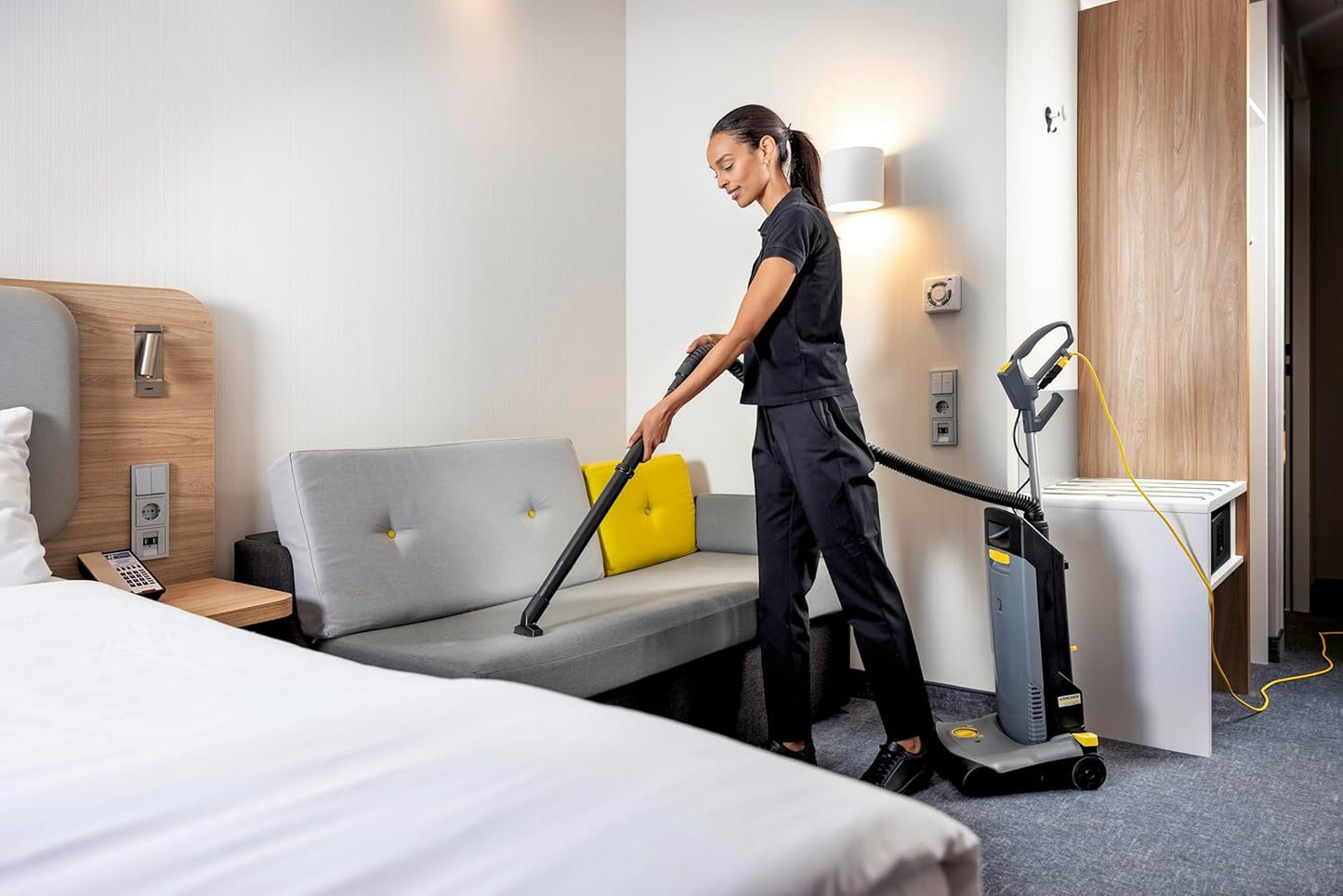 Teppichbürstsauger CV 38/2 ADV, 38cm Arbeitsbreite mit Gleitflex Netzkabel