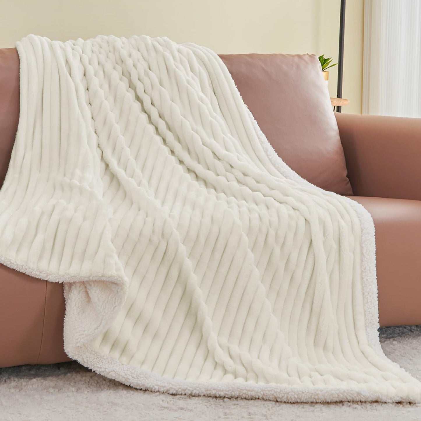 Flauschige Sherpa-Kuscheldecke, Cremeweiss 125 x 150 cm