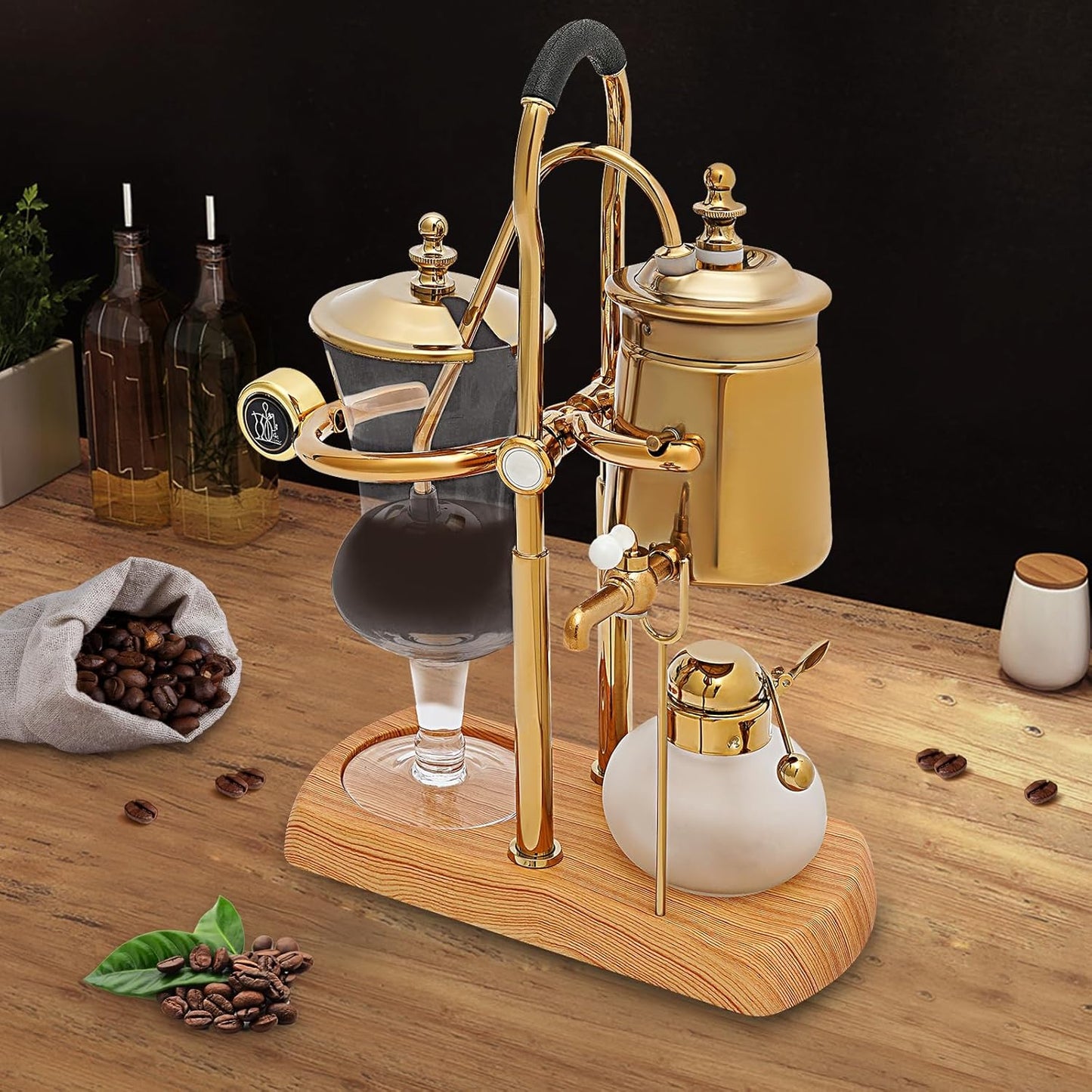 Vakuum-Kaffeebereiter im Retro Design, Gold
