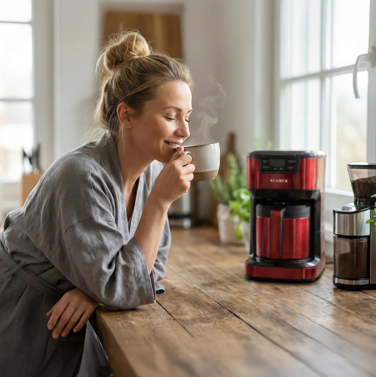 Filterkaffeemaschine mit Thermoskanne, Rot