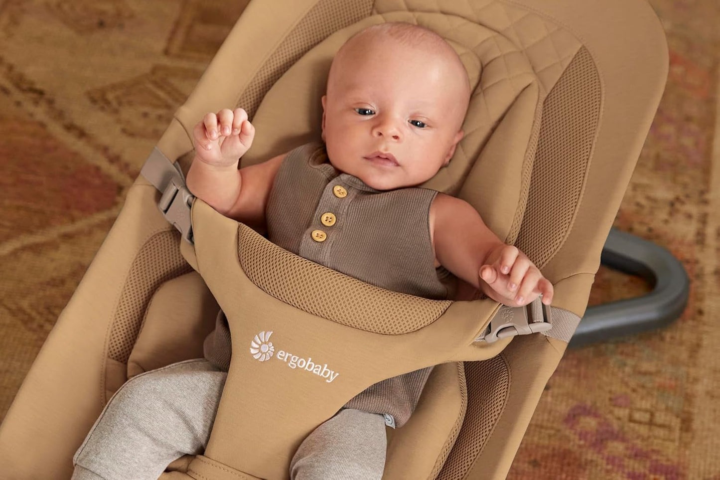 Evolve Bouncer - Babywippe für Neugeborene, Camel Knit