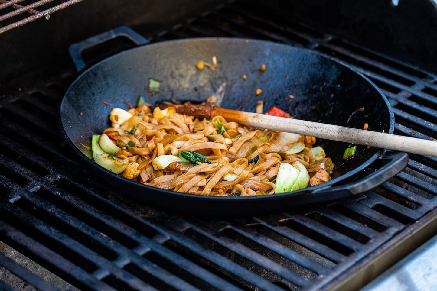 Gusseiserner Wok