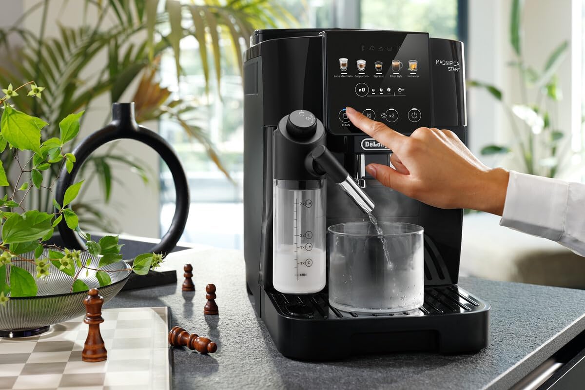 Magnifica Start ECAM220.91.B Kaffeevollautomat mit LatteCrema-Milchsystem, B-schwarz Farbiges Touch-Display