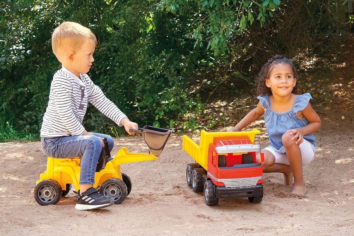 GIGA TRUCKS Aufsitz-Schaufellader