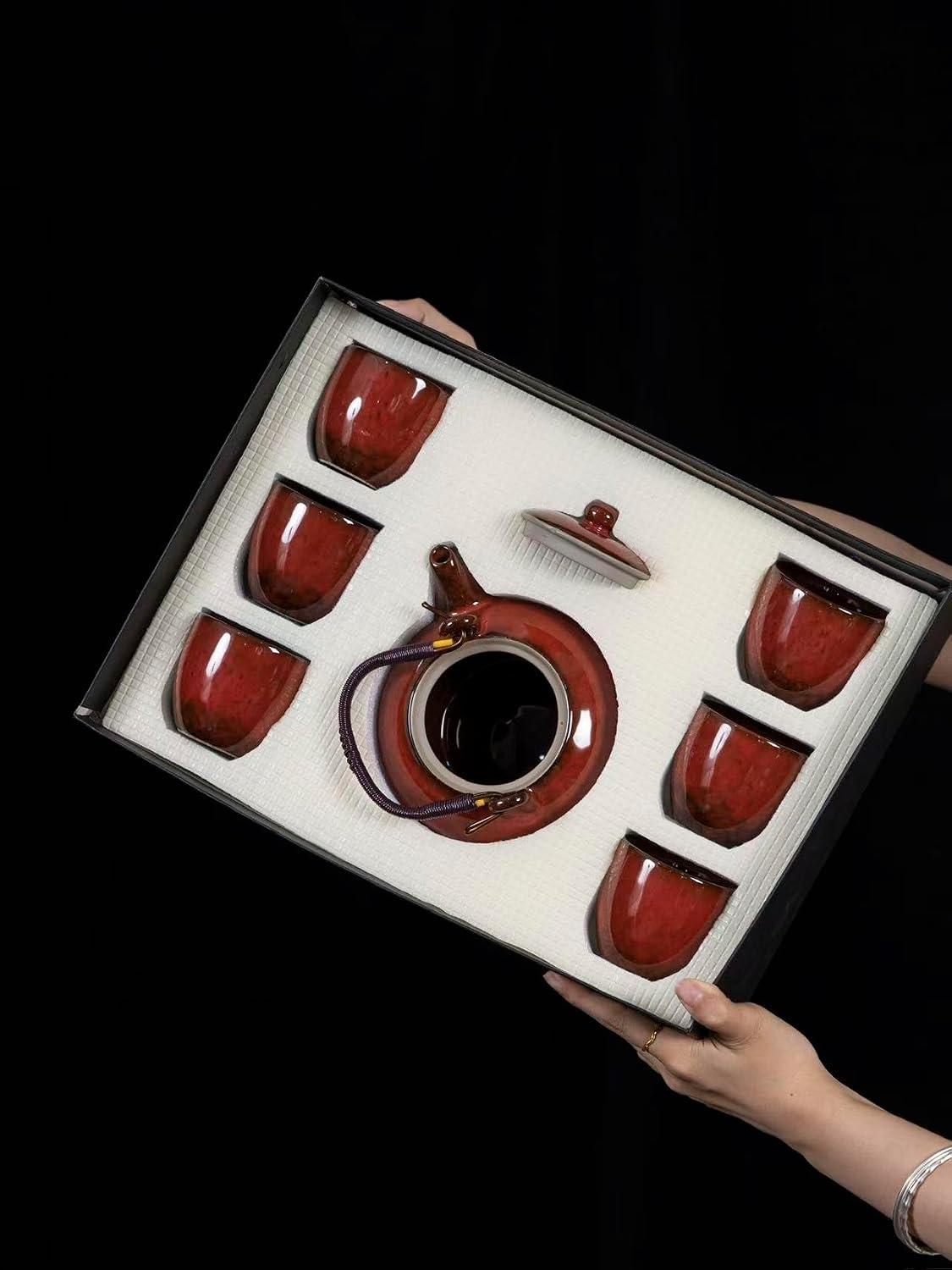 Chinesische Teeservice mit Teekanne und Tassen, Rot