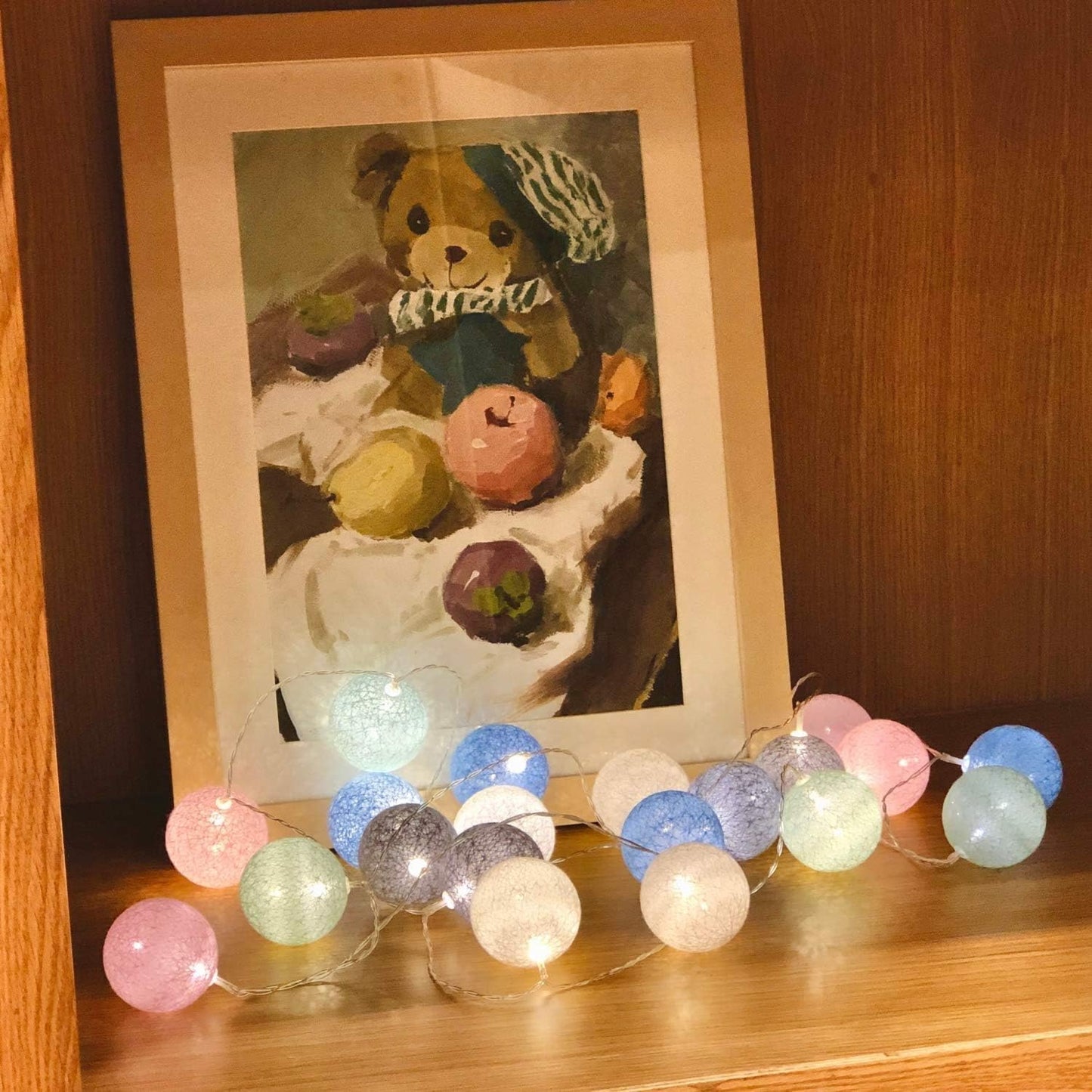 Lichterkette mit 20 Baumwollkugeln, Bunt Stecker