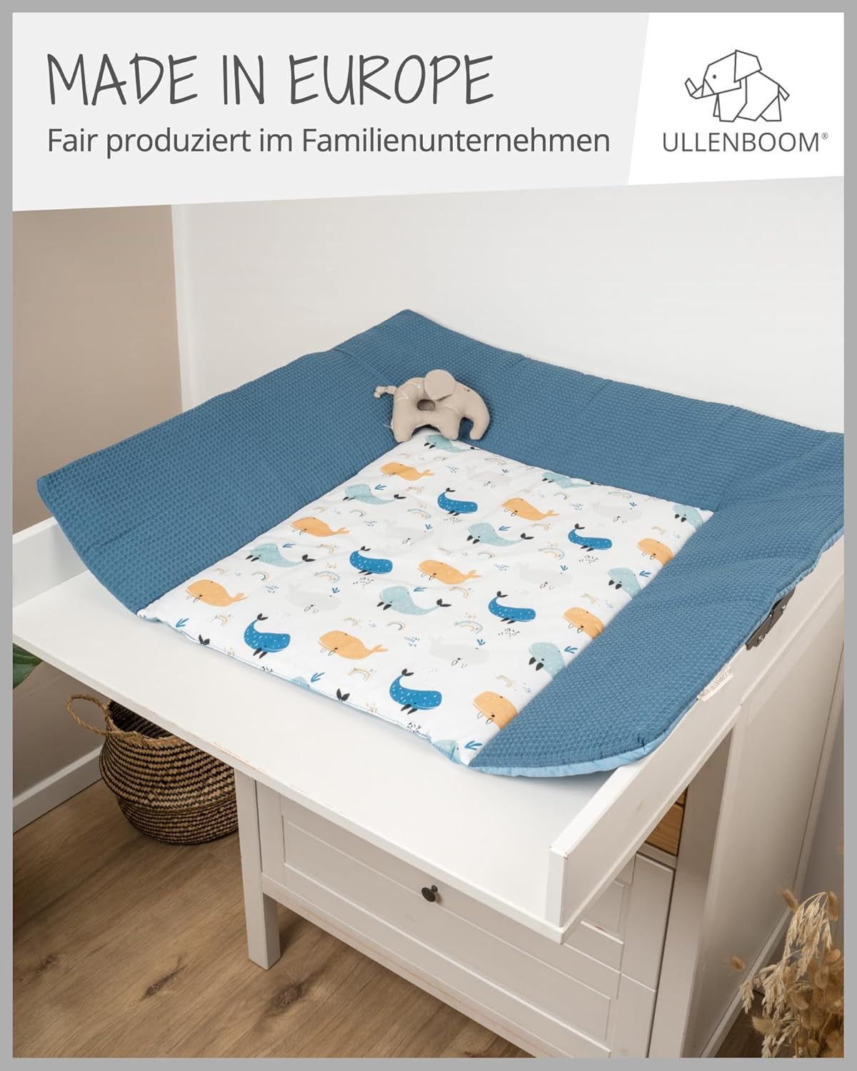 Waschbare Wickelauflage Blau Wale, 85x75 cm, Blau Wale Wickelauflage