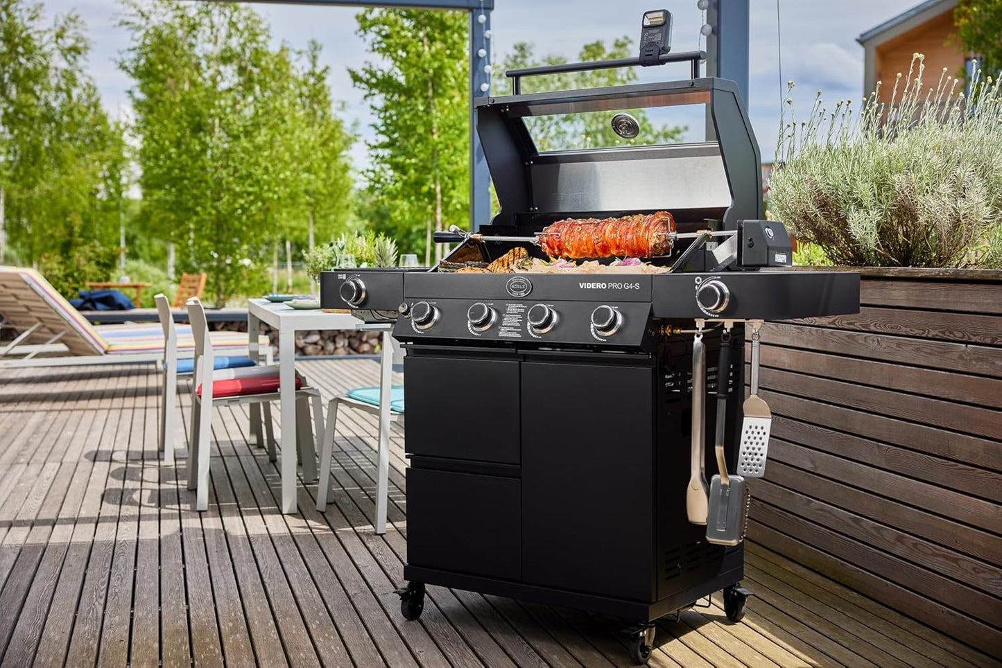 Rotisserie-Drehspiess mit Elektromotor