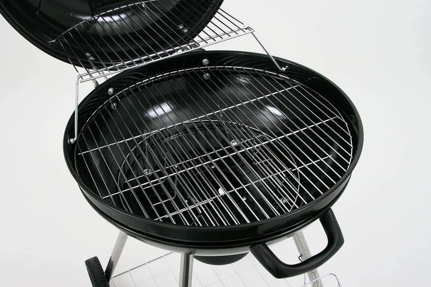 Kugelgrill, Deckel montiert