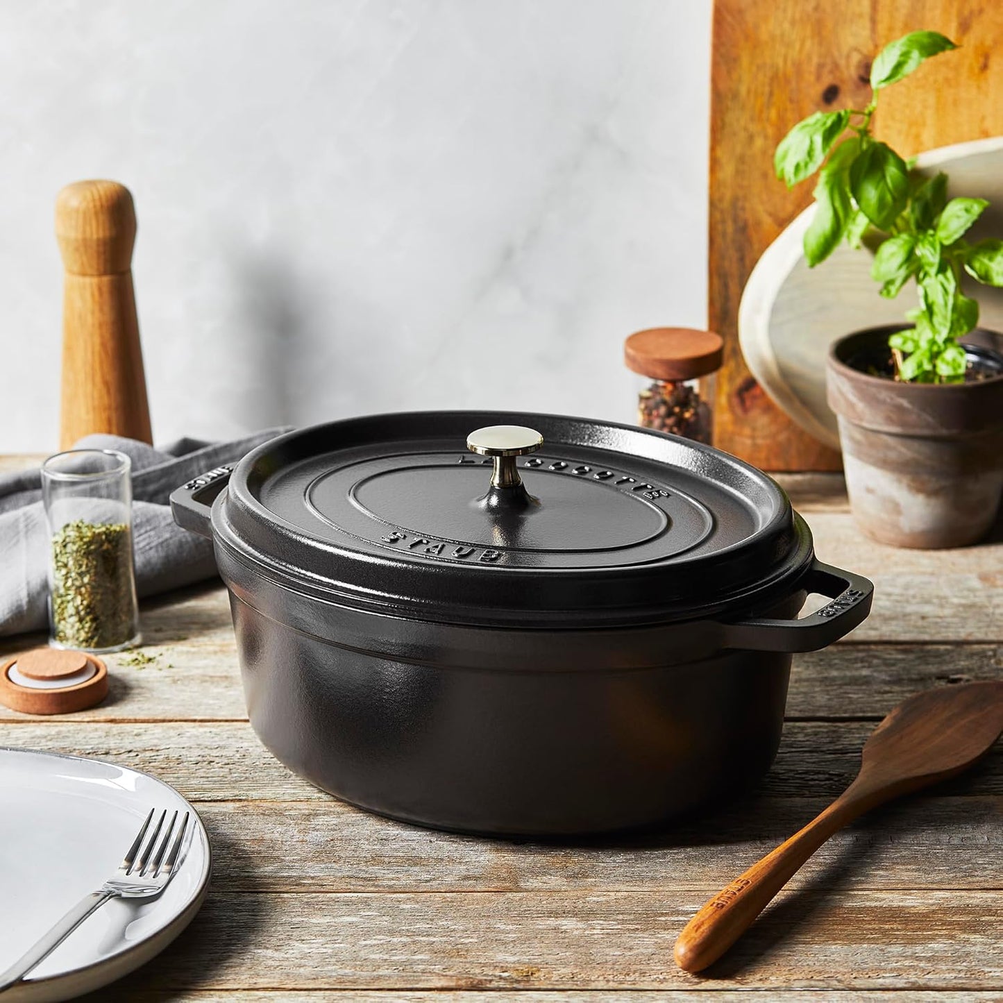 Cocotte Bräter mit Deckel, 33 cm, 6.7 L Schwarz