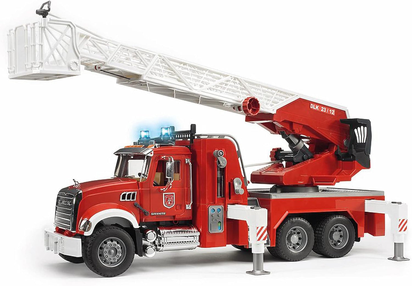 02821 - Mack Granite Feuerwehrleiterwagen