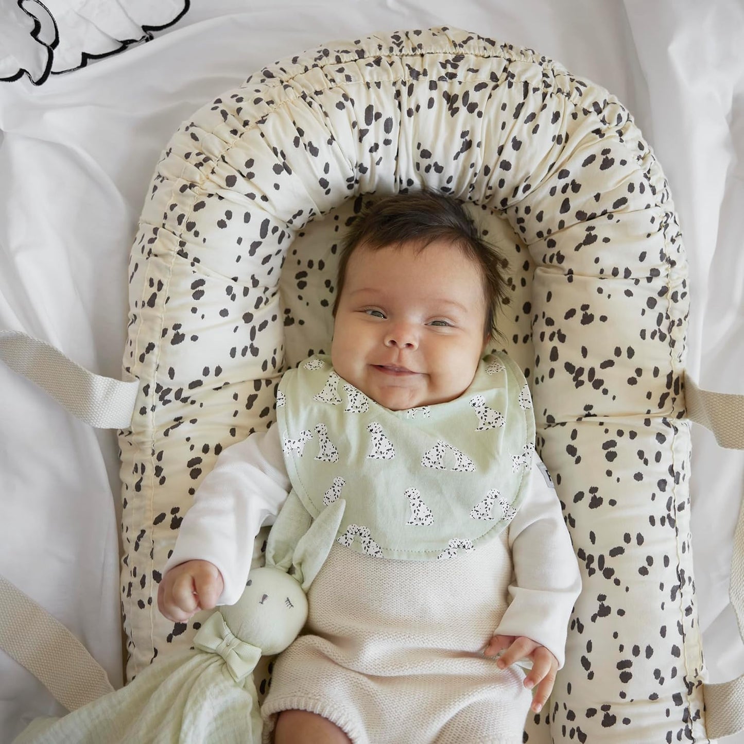 Tragbares Babynest, Dalmatian Dots