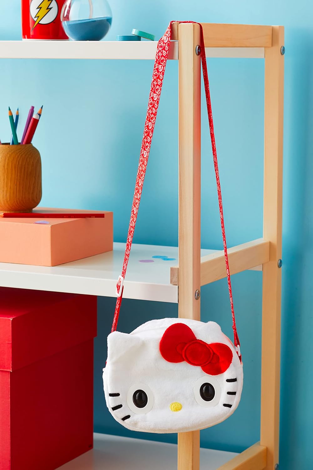 Interaktive Umhängetasche Hello Kitty mit Geräuschen und Musik, Rot