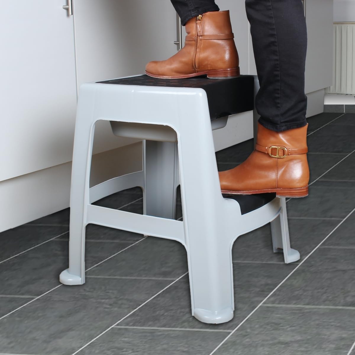 Tritthocker 2 Stufen mit Staufach