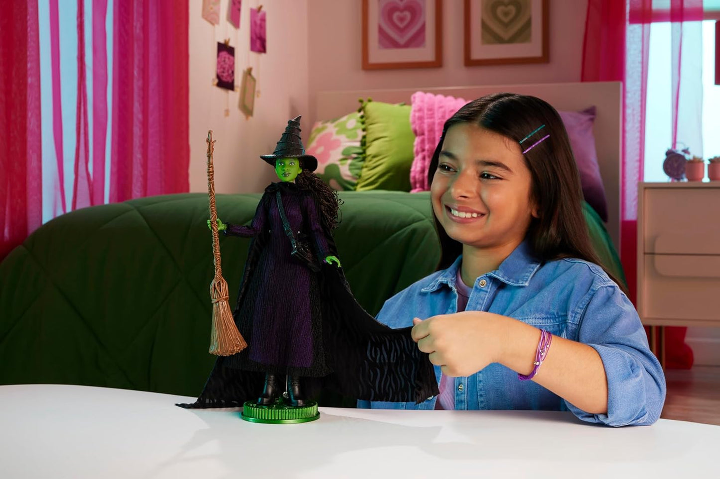 Wicked Elphaba, Elphaba Deluxe-modepuppe