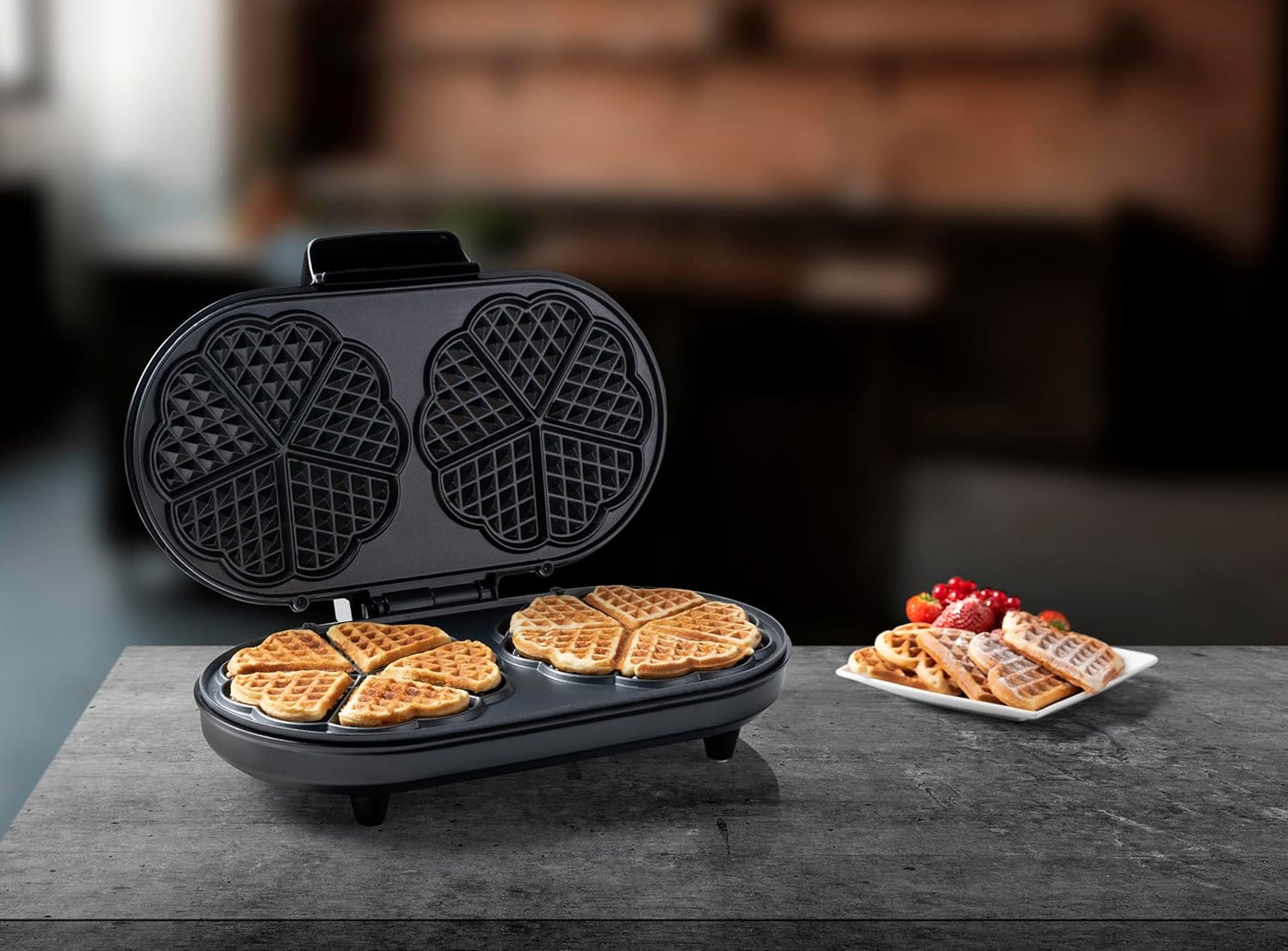 Doppel-Waffeleisen für Herzwaffeln, 1.200 Watt, Beige