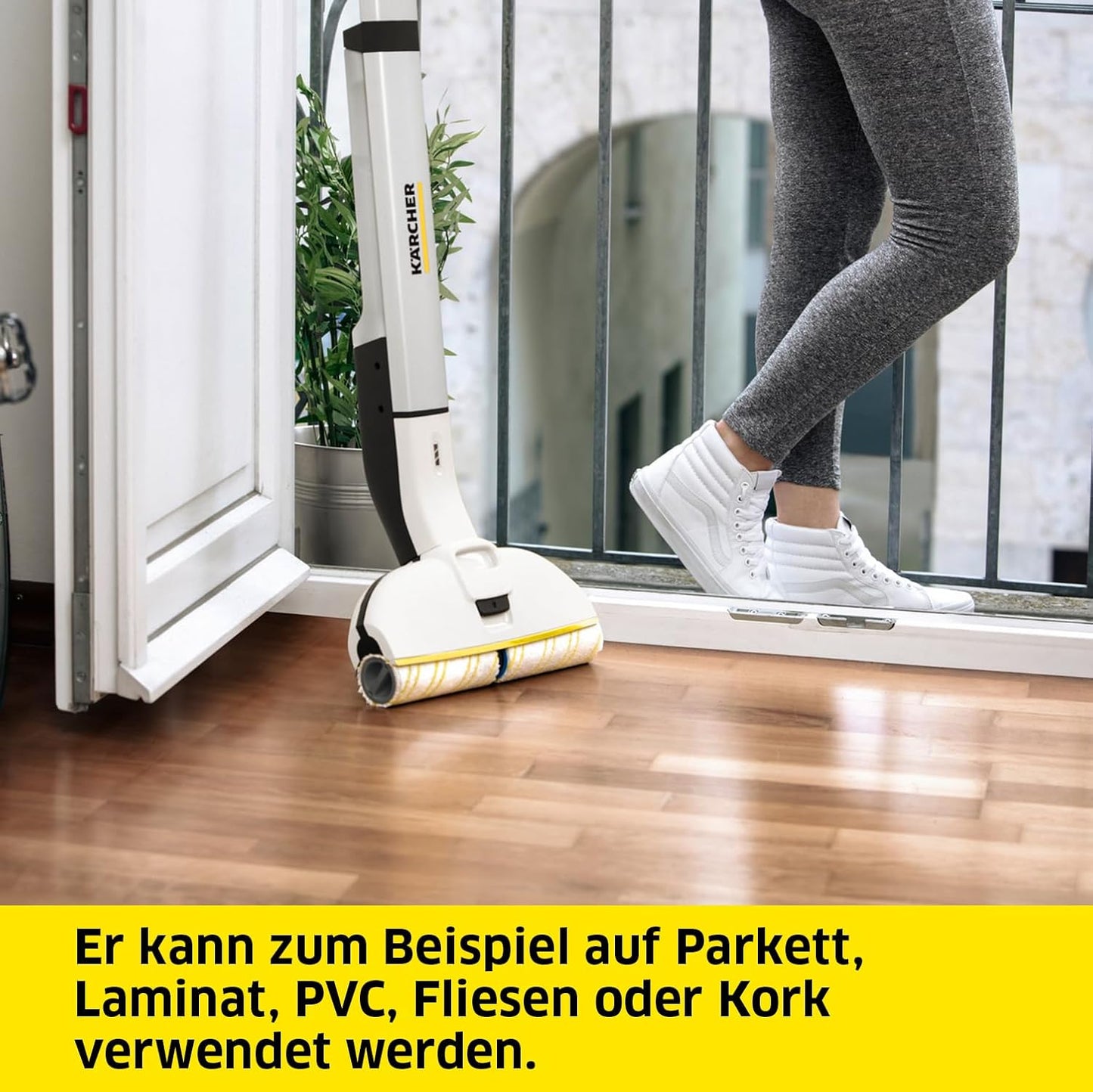 Elektrischer Wischmopp EWM 2 mit Mikrofaserwalzen, Weiß