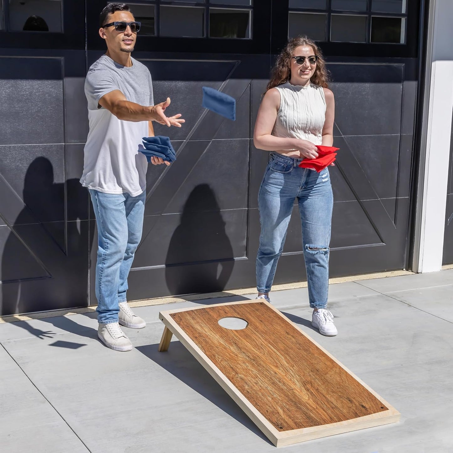 Cornhole Spiel-Set mit 8 Säcken und Tragetasche, Handwerker, 1,2 x 6,1 m