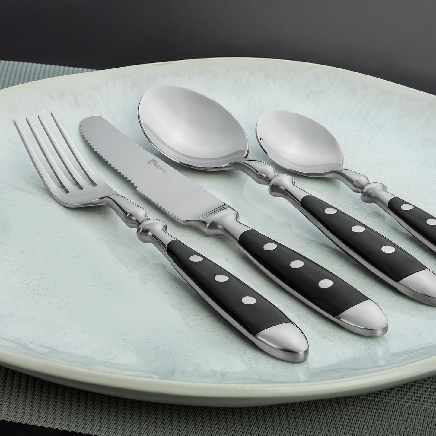 24-teiliges Tafelbesteck-Set, Schwarz Griffe 24-teilig | 6 Personen