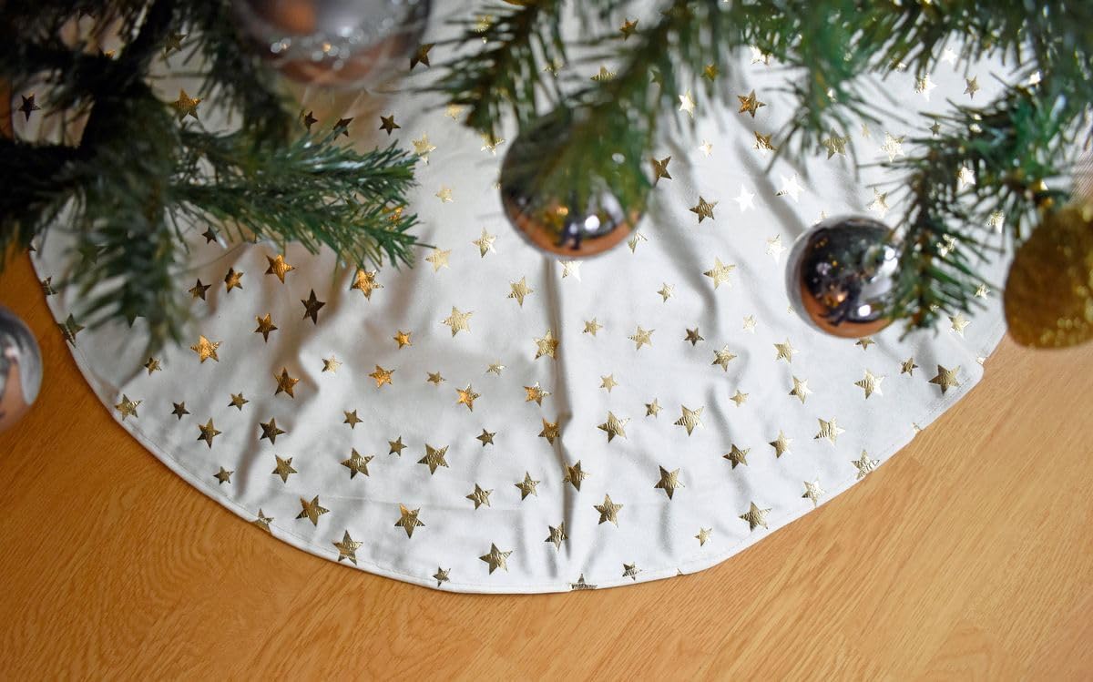 Kuschlige runde Christbaumdecke, Beige / Sterne