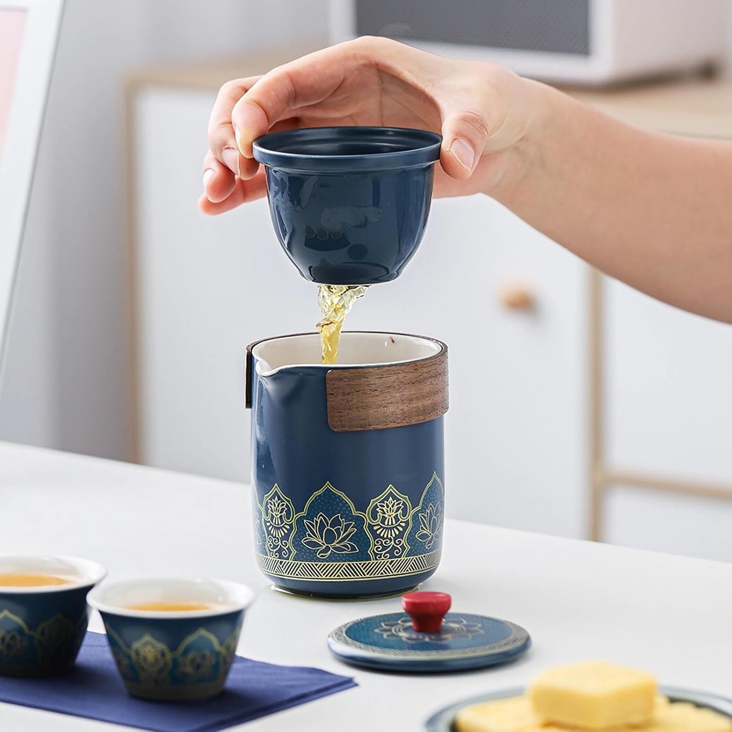 Porzellan Teeservice mit 6 Tassen & Teekanne, A-blau