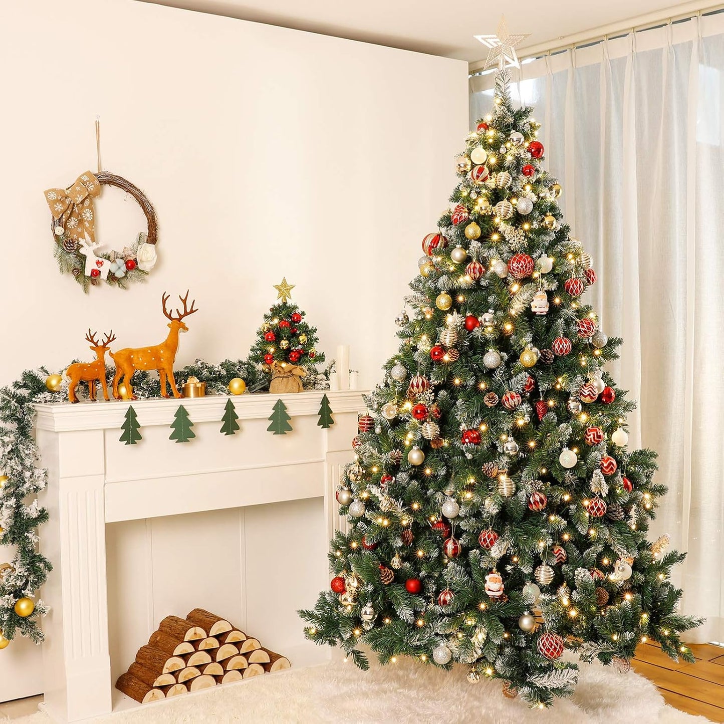 Künstlicher LED-Weihnachtsbaum mit Schneeoptik und Tannenzapfen, 150cm