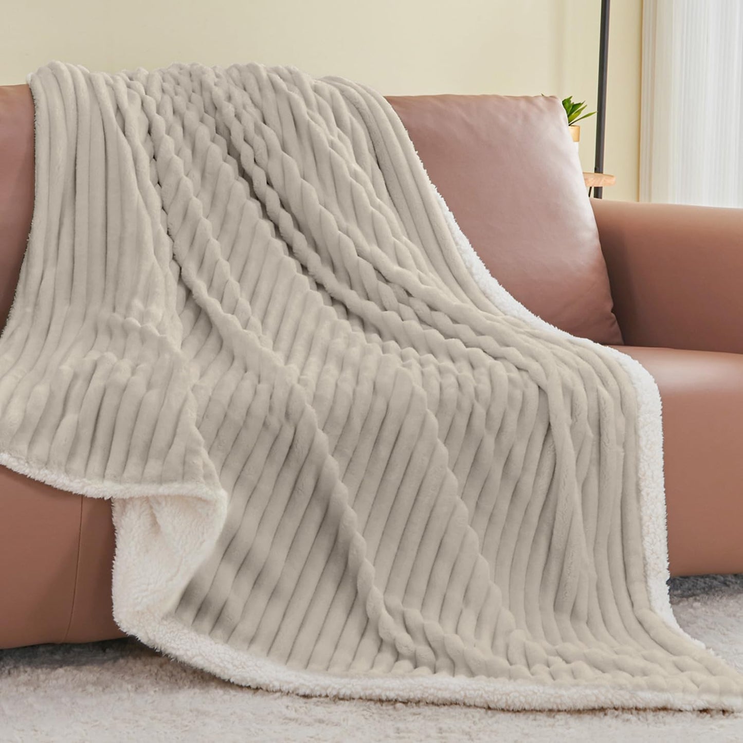 Flauschige XXL Kuscheldecke, Beige 220 x 240 cm