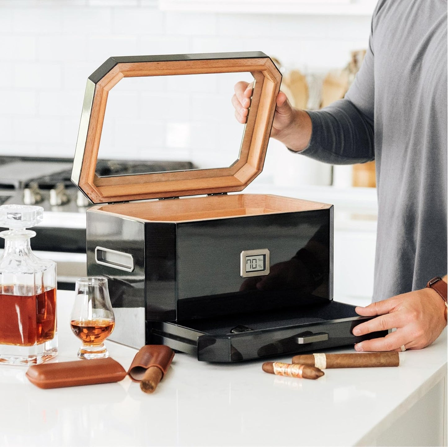 Humidor mit digitalem Hygrometer und Zubehörschublade, Schwarz