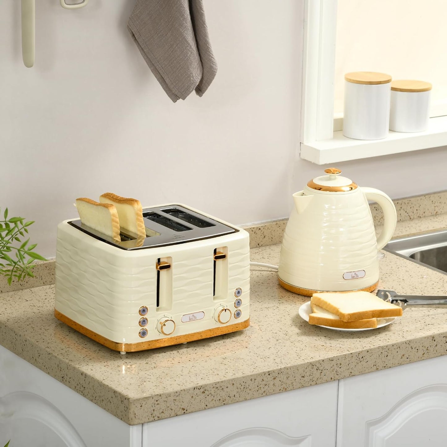 Frühstücks-Set: Wasserkocher & 4-Scheiben-Toaster, Beige