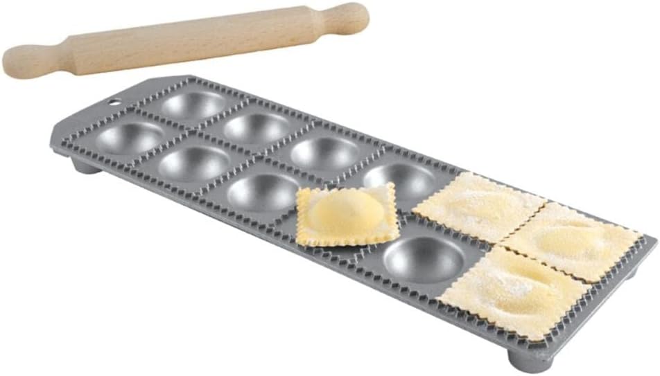 Ravioli-Maker mit Nudelholz