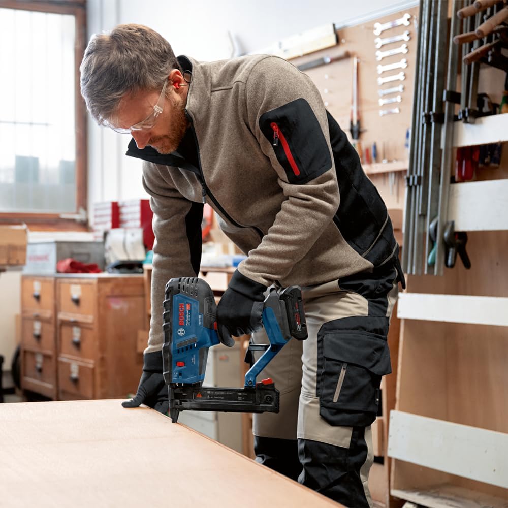Akku-Holztacker GTH 18V-38 M, Modern